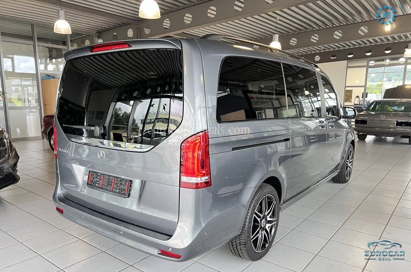 Mercedes-Benz V 220