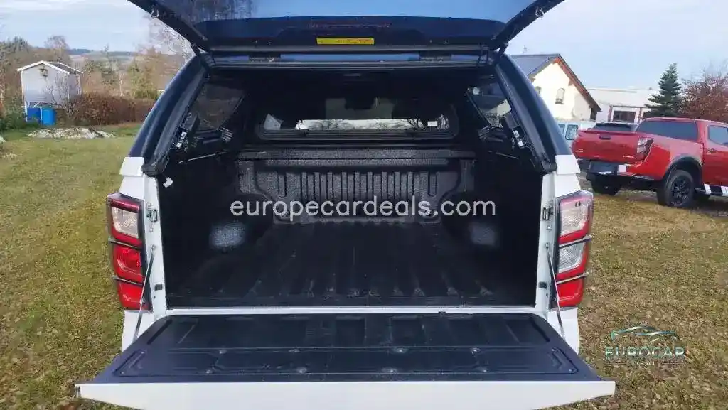 D-MAX Double Cab 4×4, V-Cross, AHZV, Hard-Top
