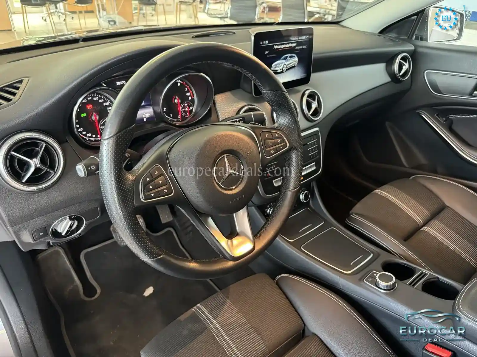 Mercedes-Benz CLA 180