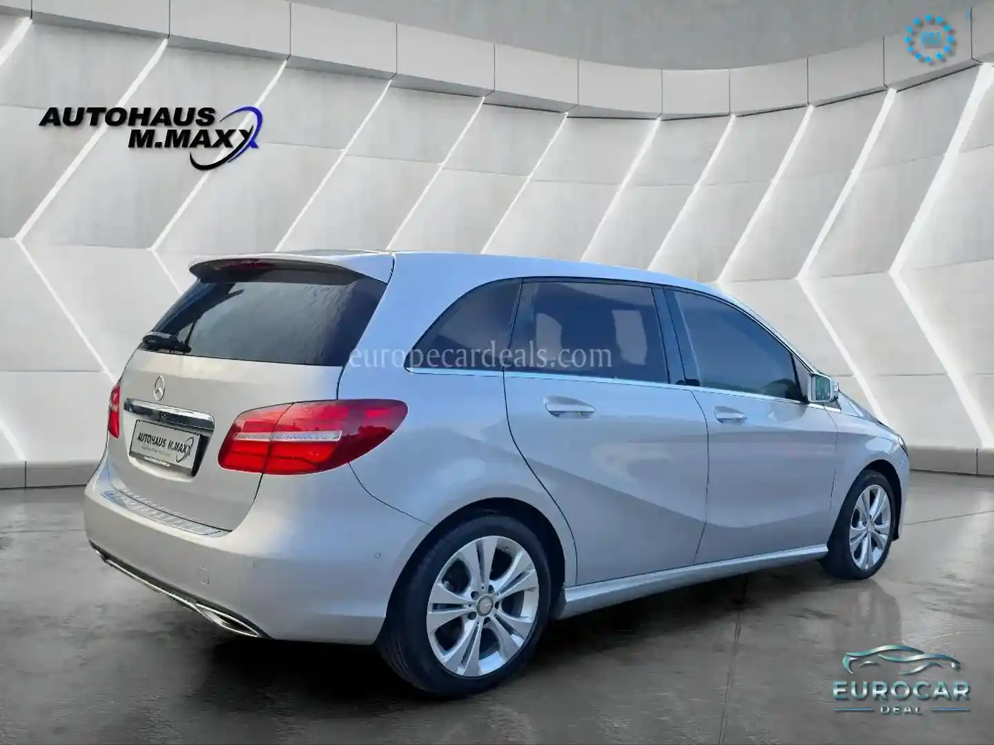 Mercedes-Benz B 180