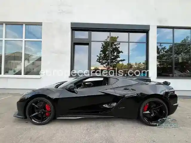 Corvette C8