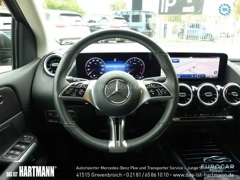 Mercedes-Benz B 180