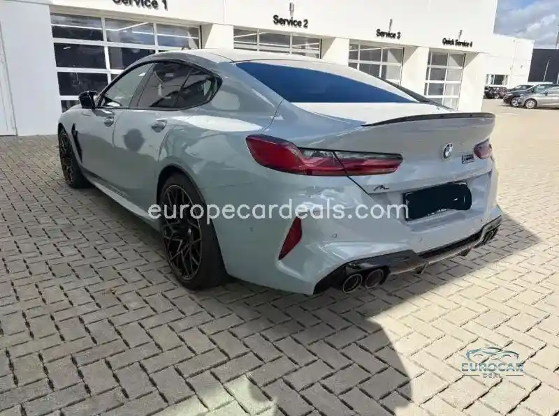 BMW M8