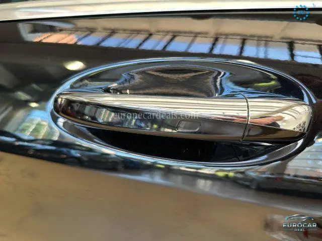Mercedes-Benz S 560