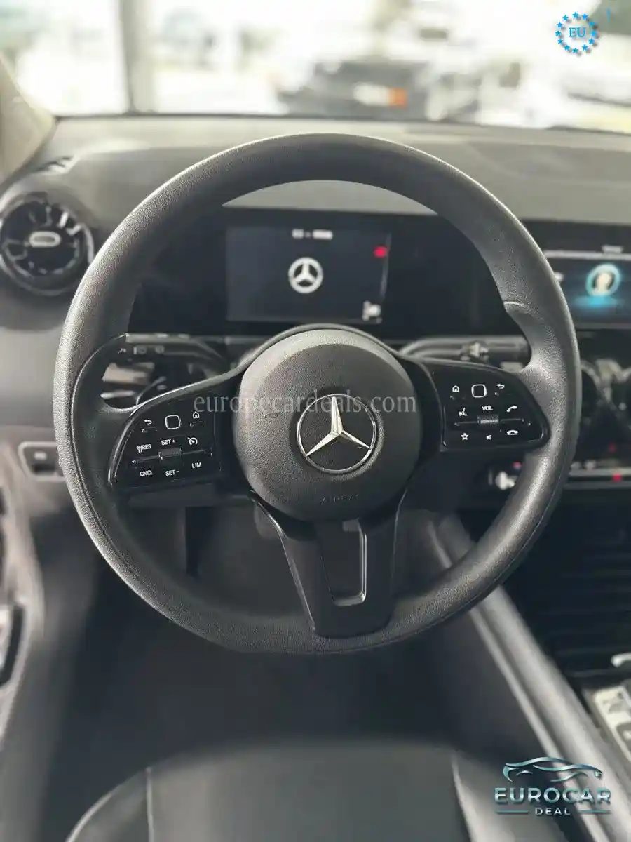 Mercedes-Benz B 200