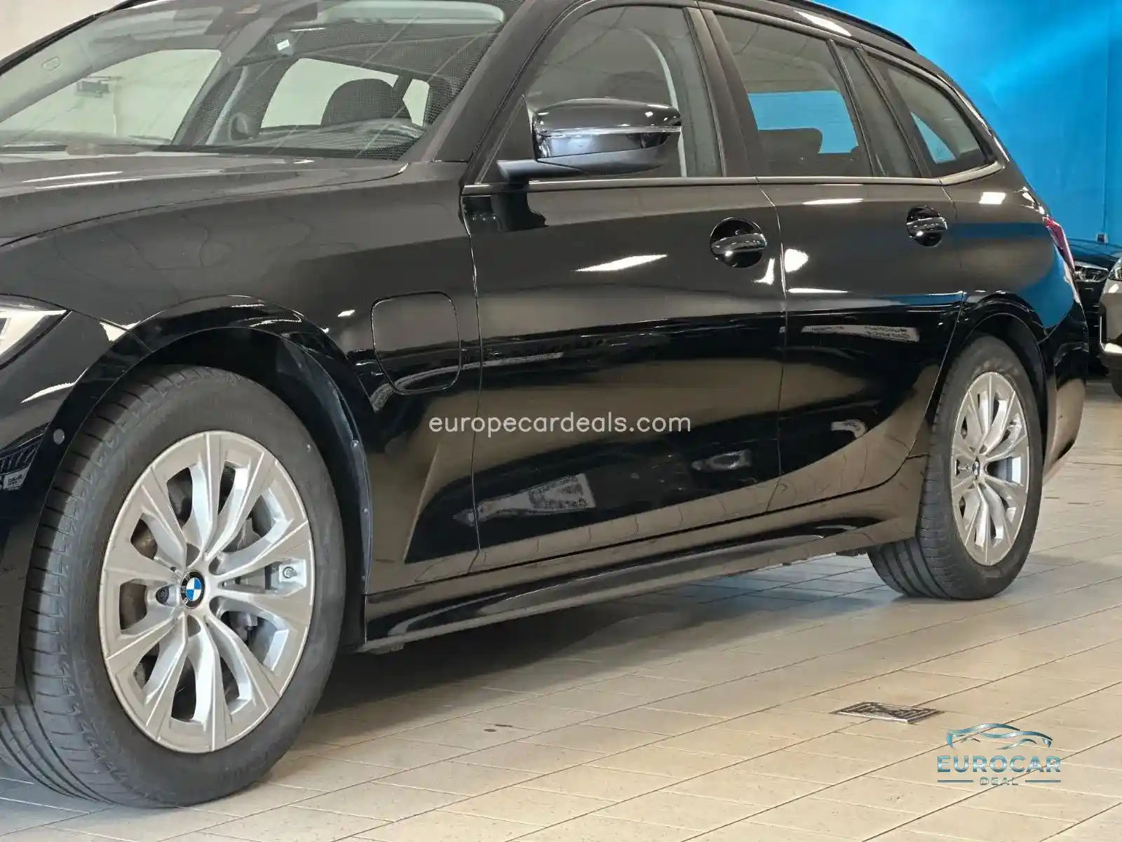 BMW 330