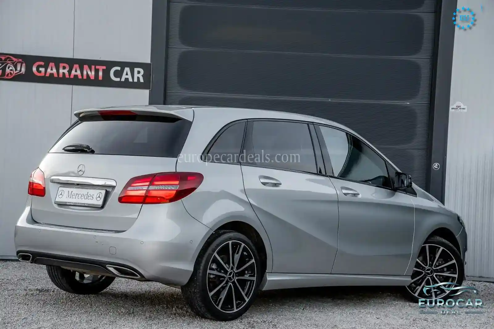 Mercedes-Benz B 200