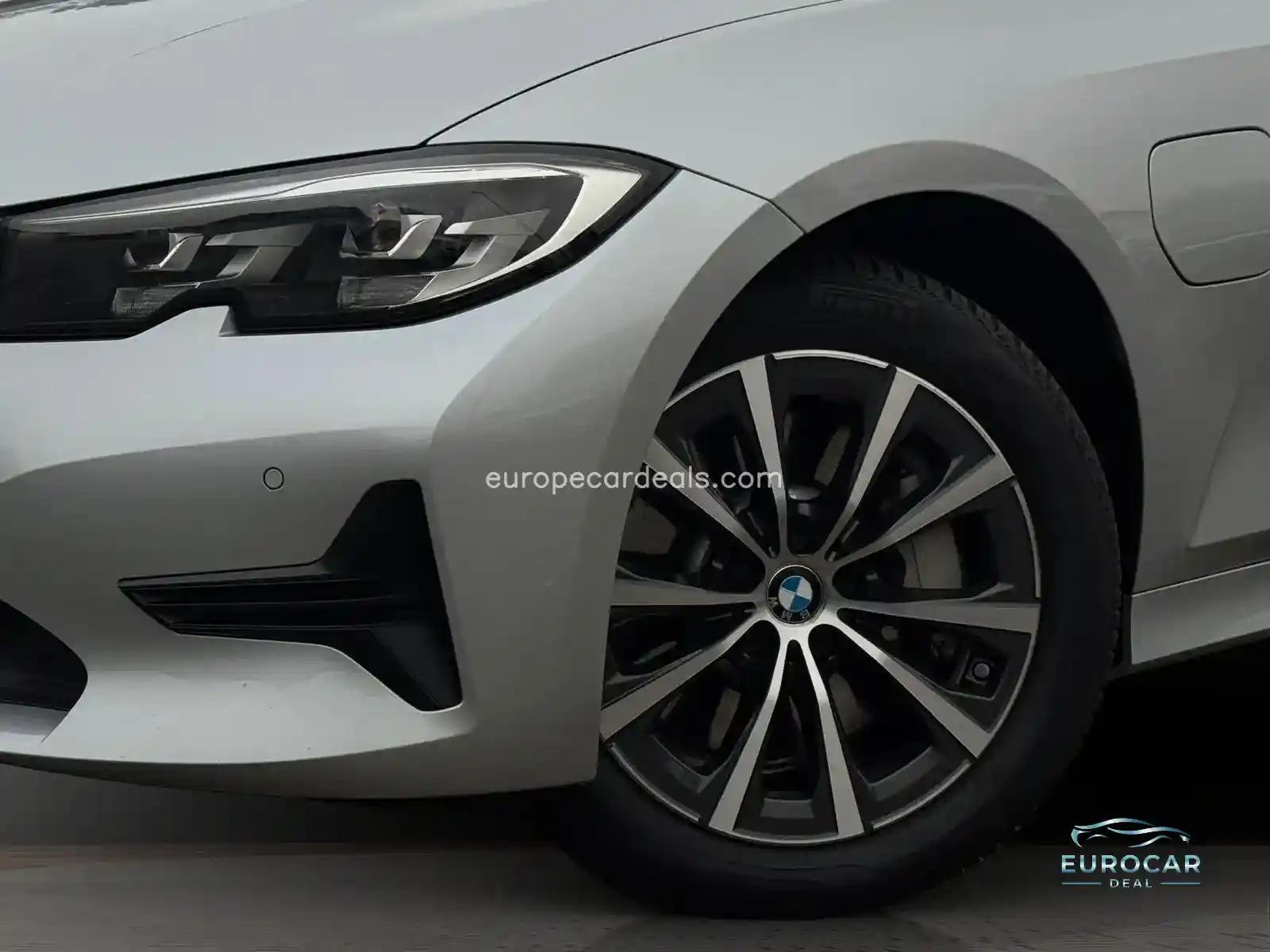 BMW 330