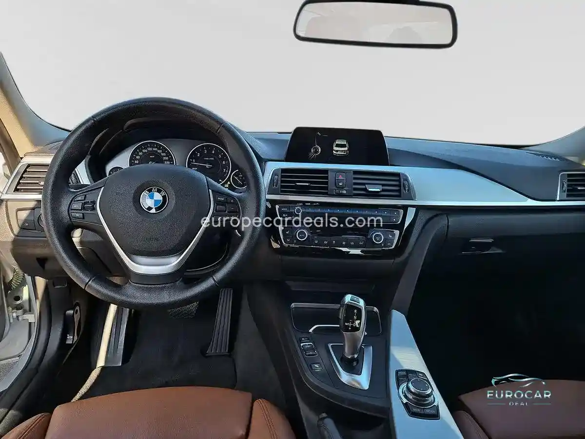 BMW 330