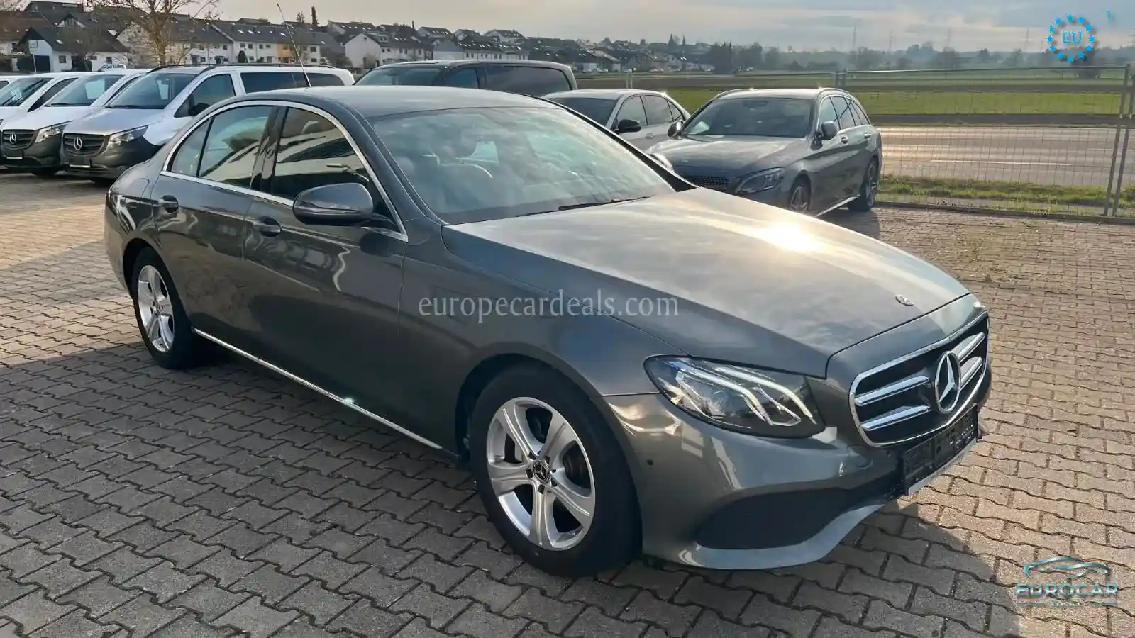Mercedes-Benz E 200