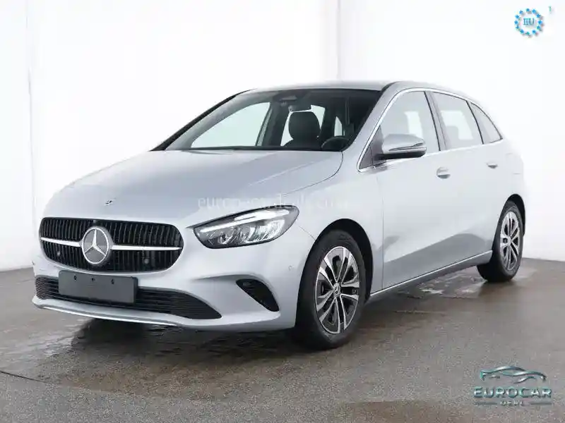 Mercedes-Benz B 220
