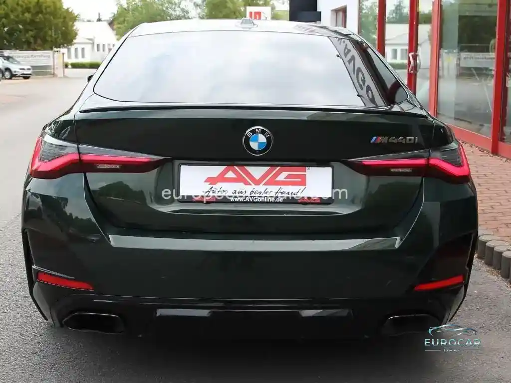 BMW M440