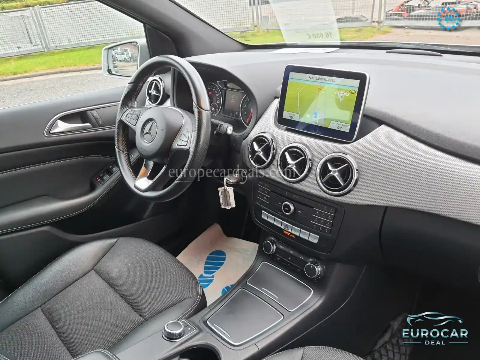 Mercedes-Benz B 180