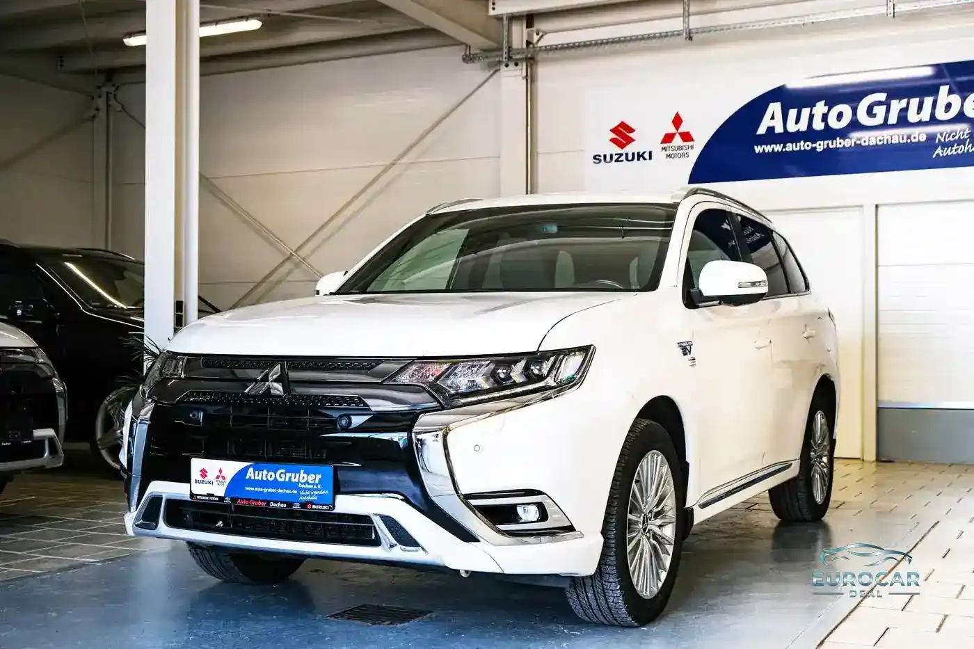 Mitsubishi Plug-in Hybrid Outlander