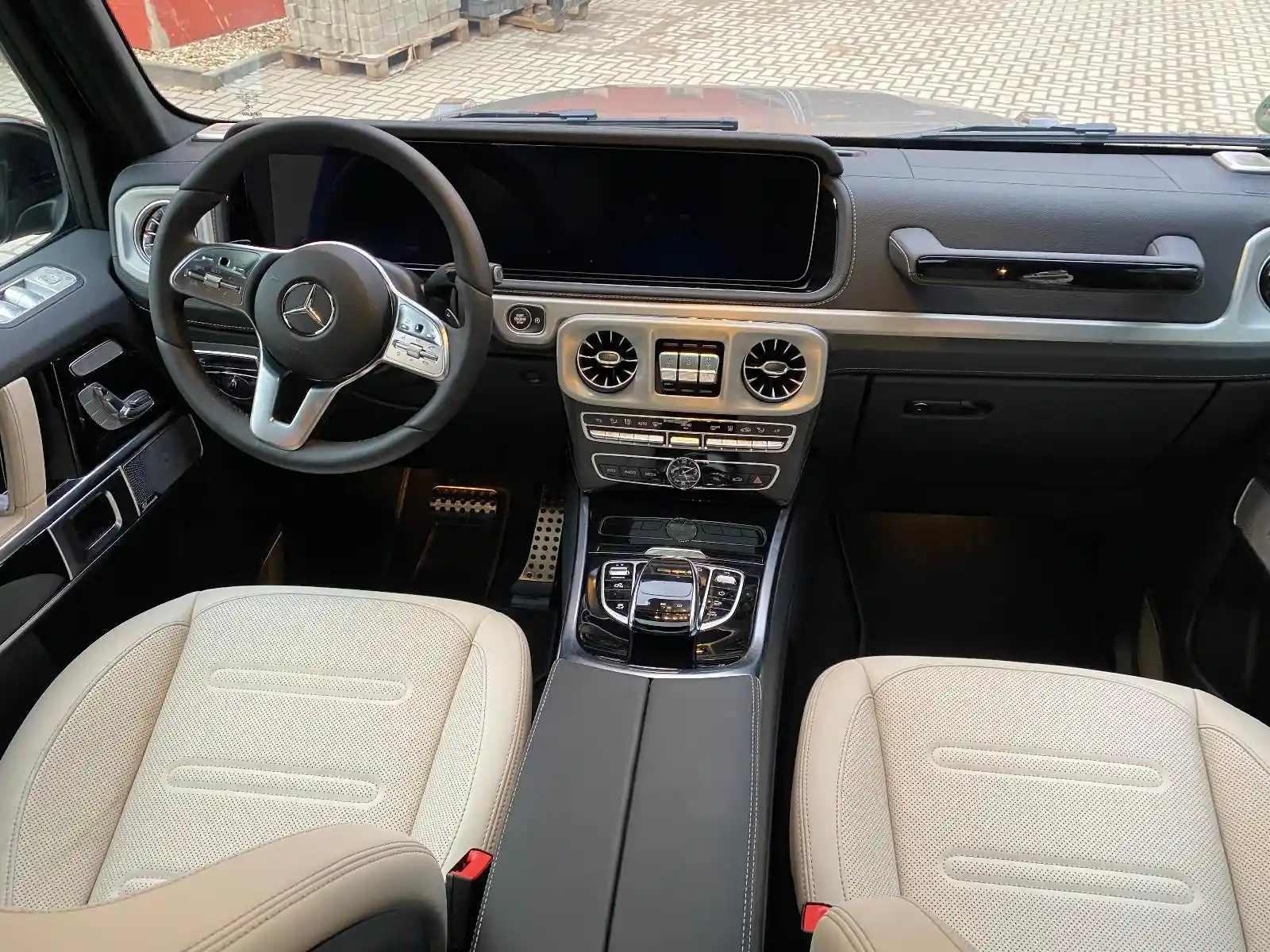 Mercedes-Benz G 500