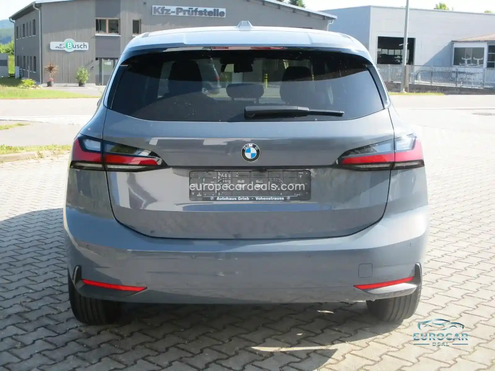 BMW 216