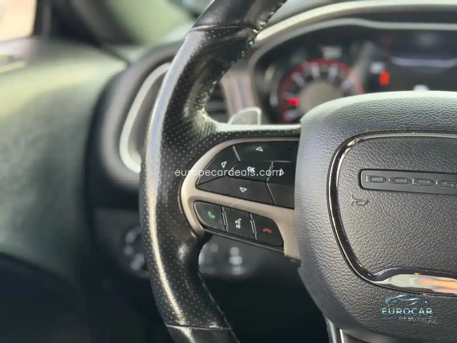 Dodge Challenger
