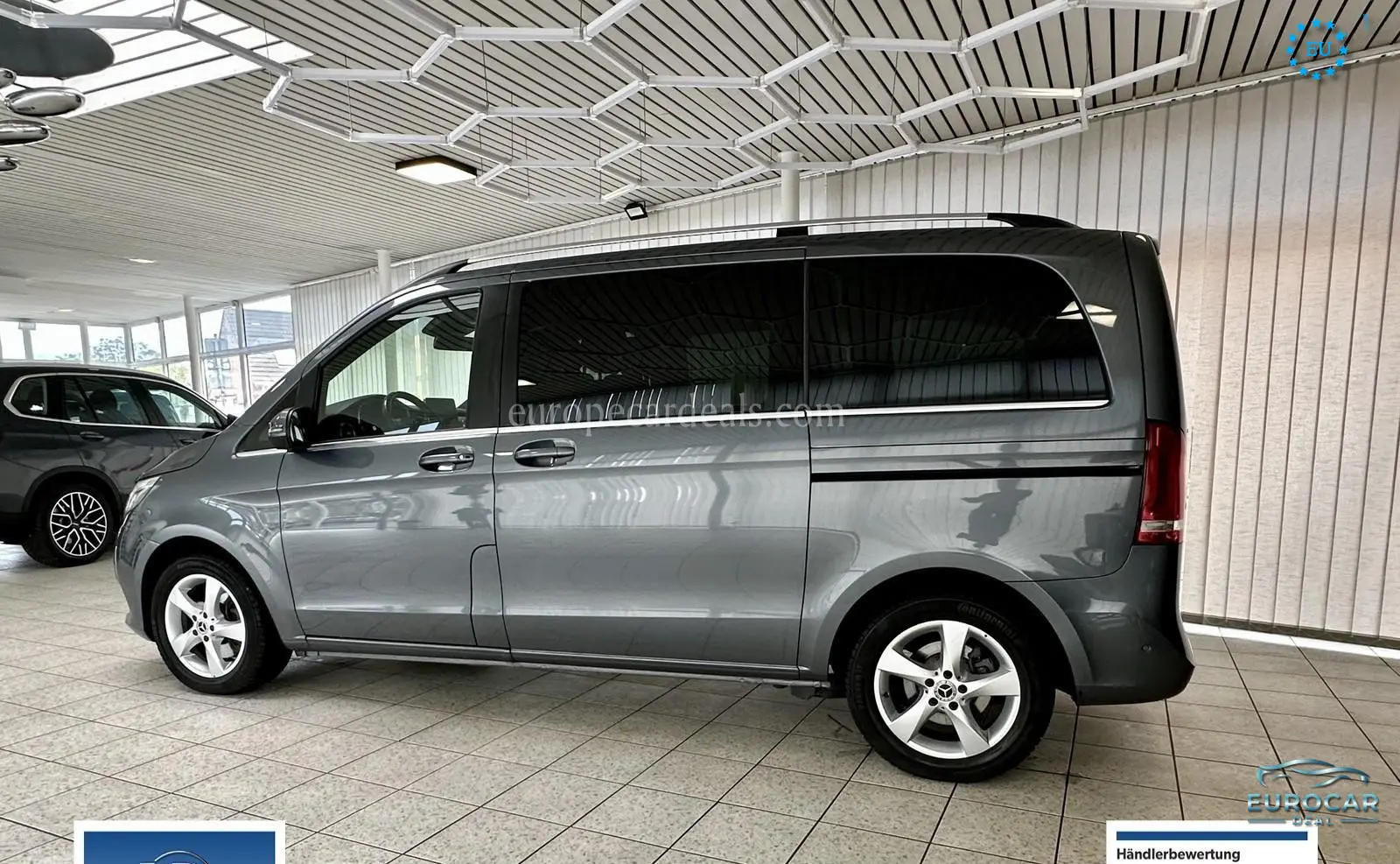 Mercedes-Benz V 220