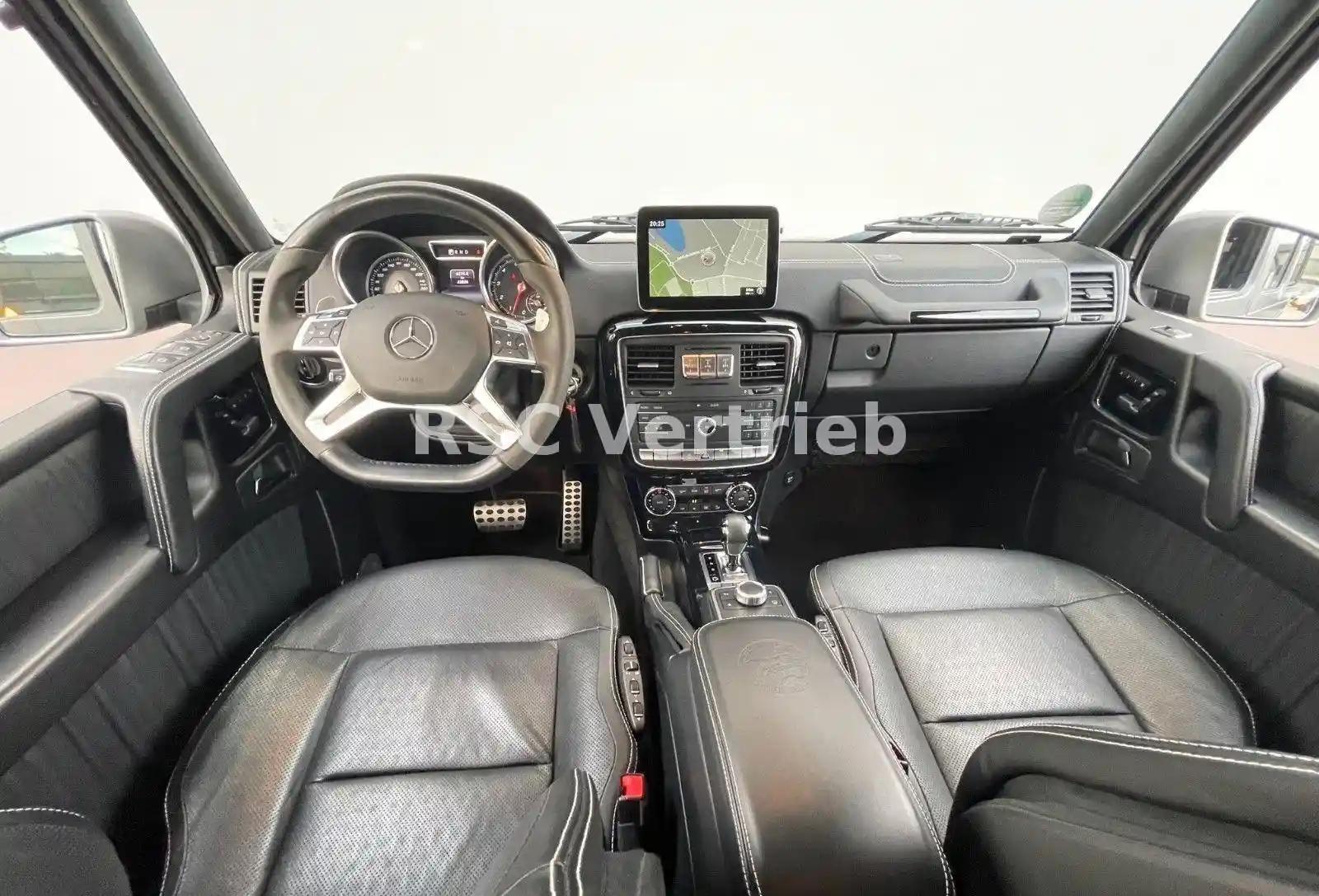 Mercedes-Benz G 500