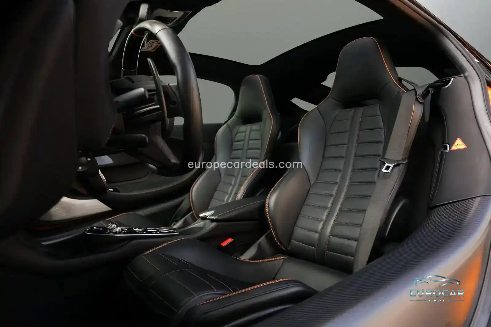 McLaren GT
