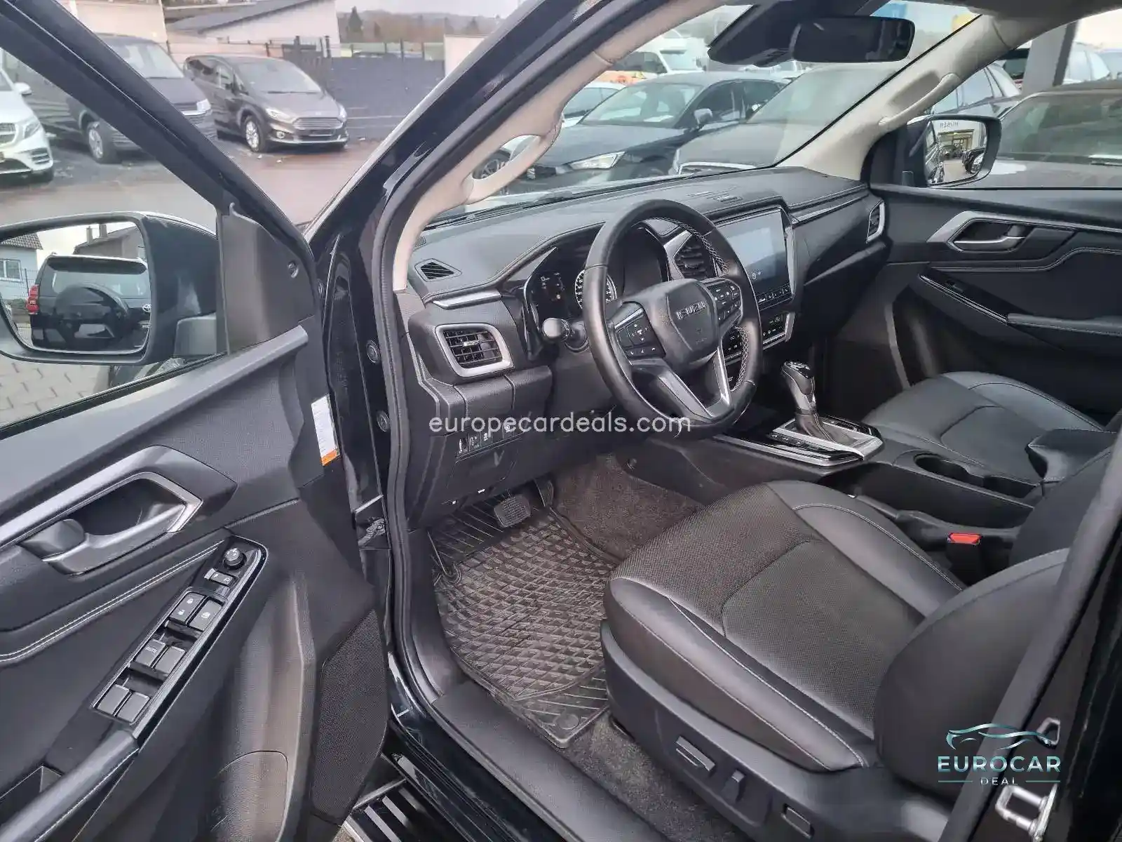 DoKa 4WD Aut Leder Navi LED Kamera Keyless