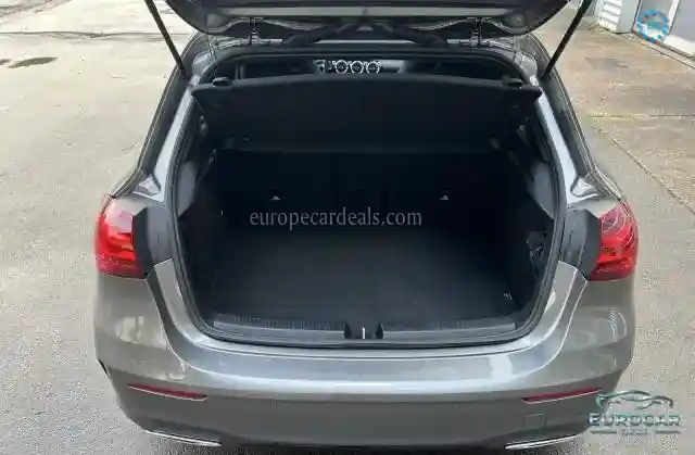 Mercedes-Benz A 220