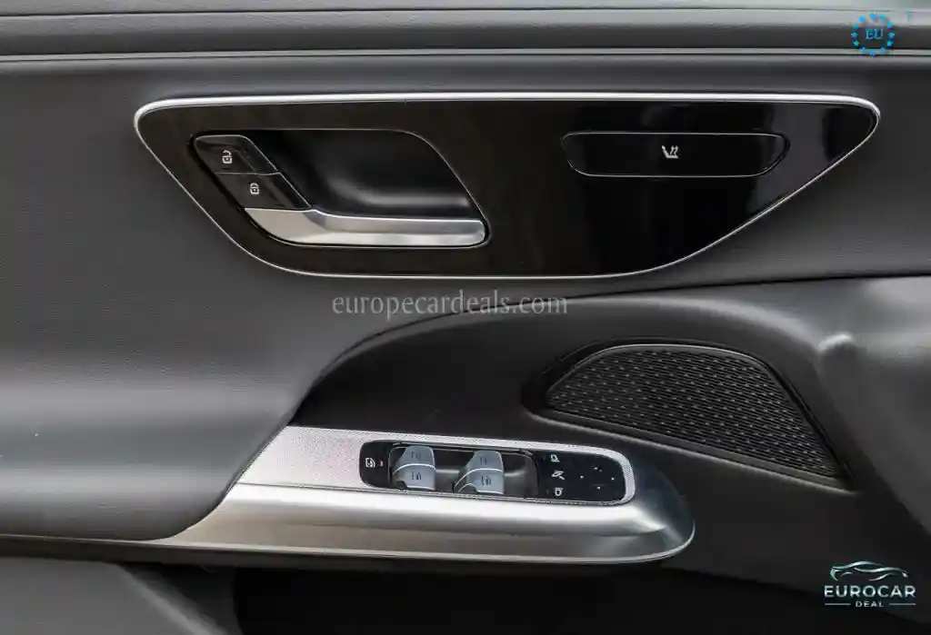 Mercedes-Benz E 200