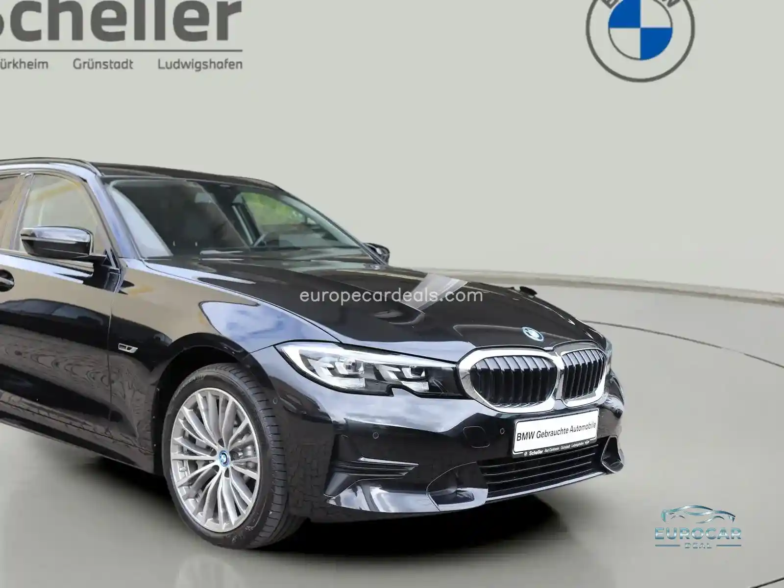 BMW 330