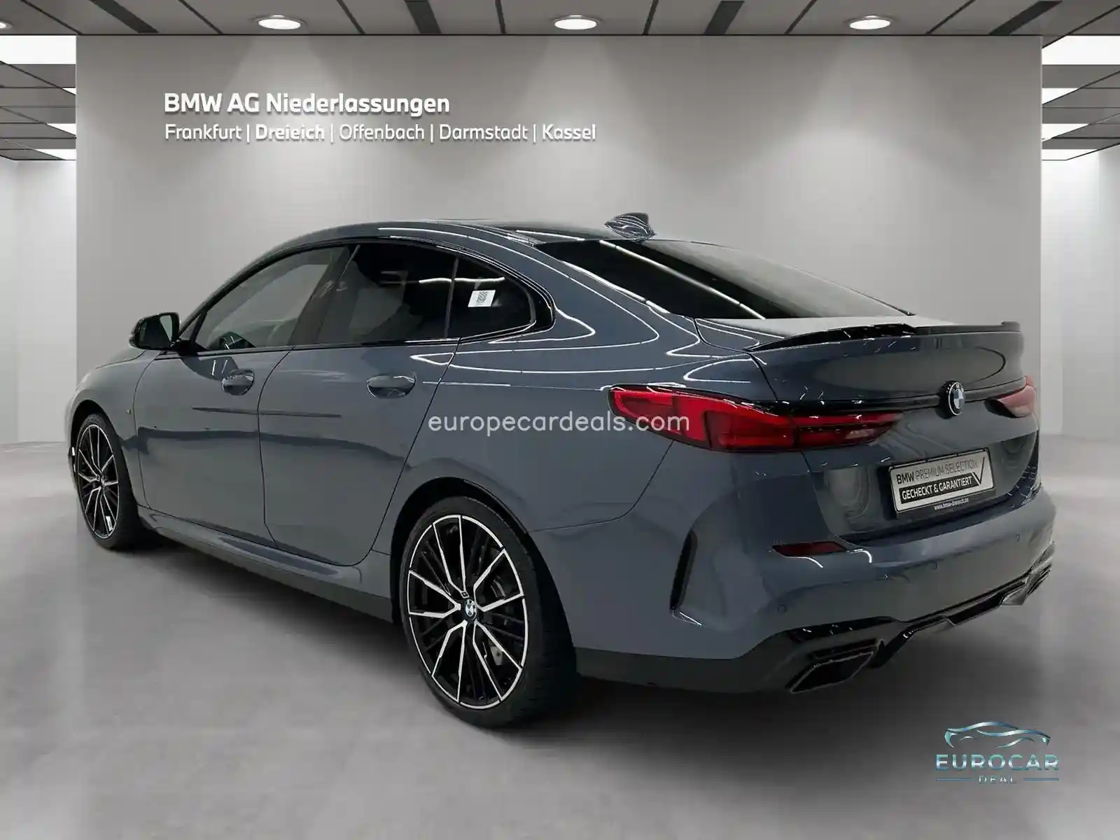 BMW M235