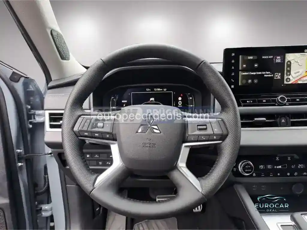 Mitsubishi Plug-in Hybrid Outlander