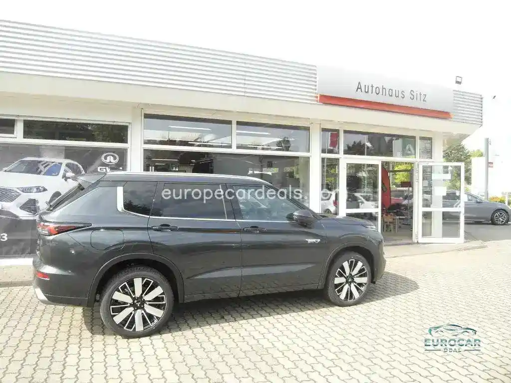 Mitsubishi Plug-in Hybrid Outlander