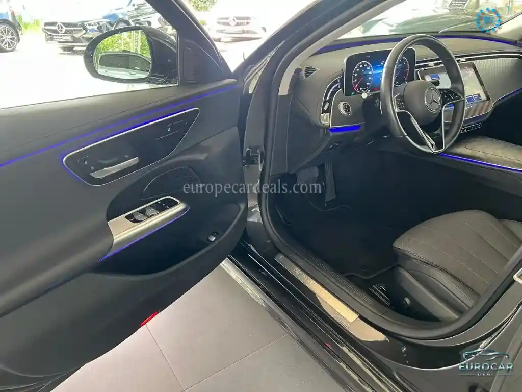 Mercedes-Benz E 220
