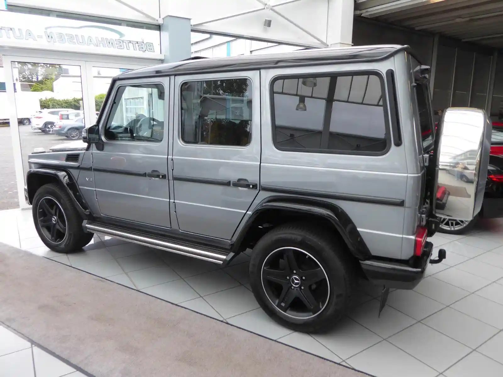 Mercedes-Benz G 500