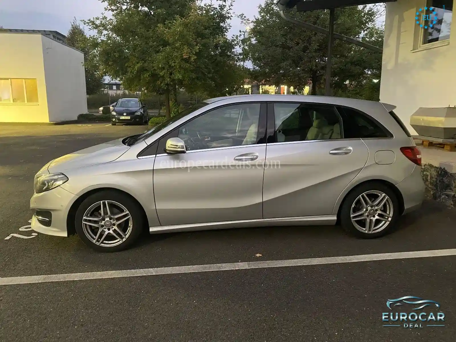 Mercedes-Benz B 180