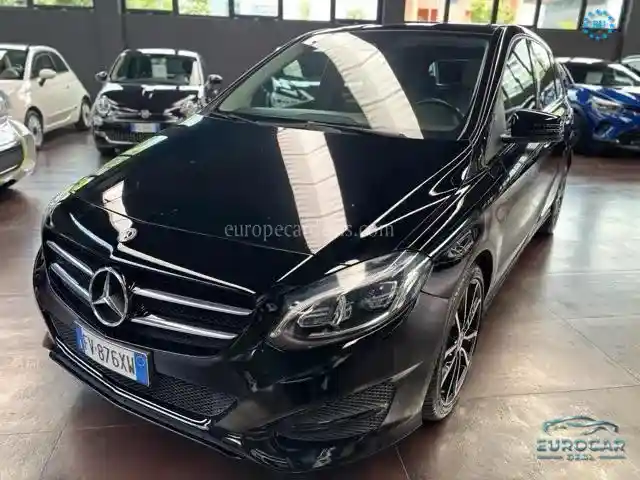 Mercedes-Benz B 200