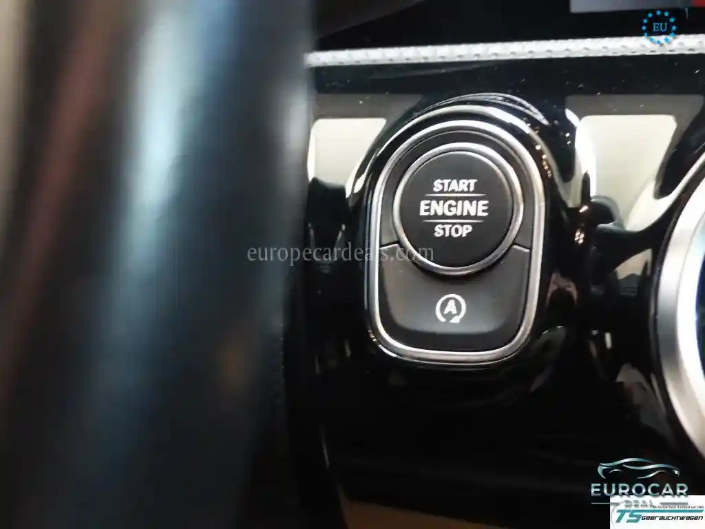 Mercedes-Benz CLA 220