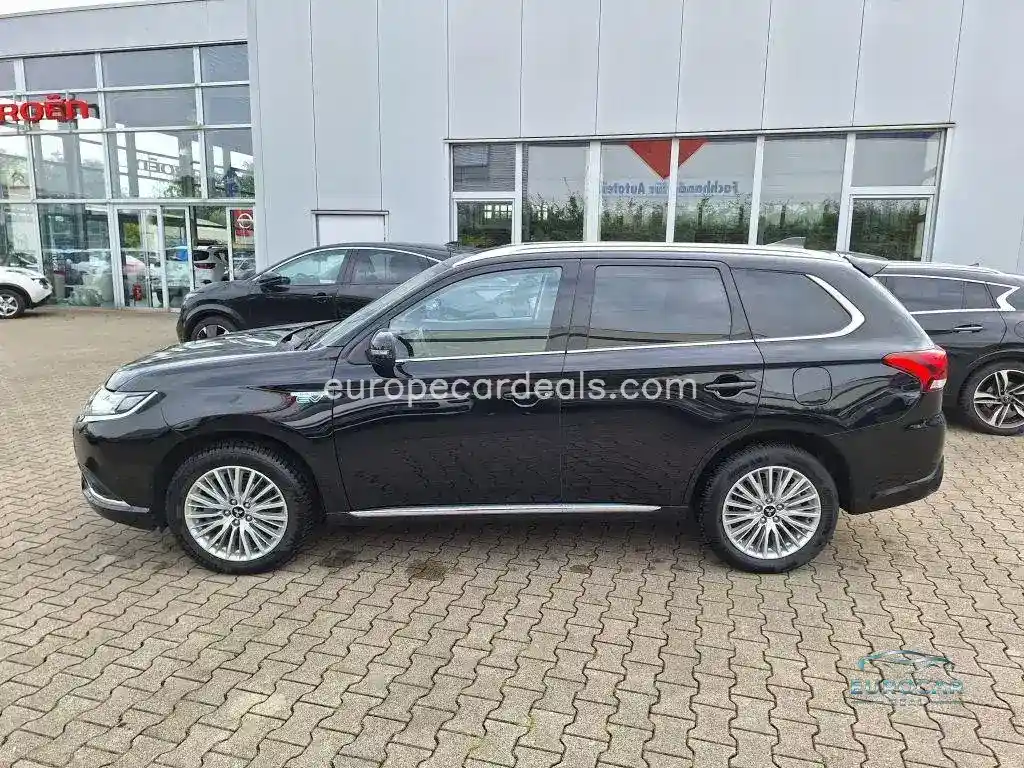 Mitsubishi Plug-in Hybrid Outlander
