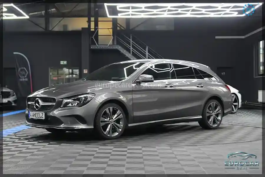 Mercedes-Benz CLA 220 Shooting Brake