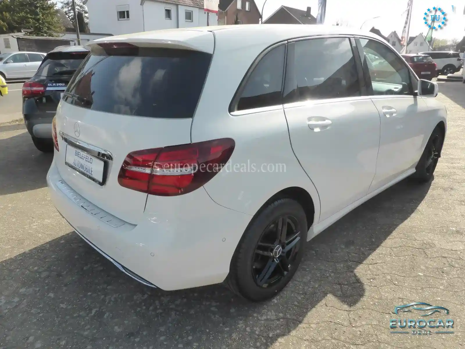 Mercedes-Benz B 180