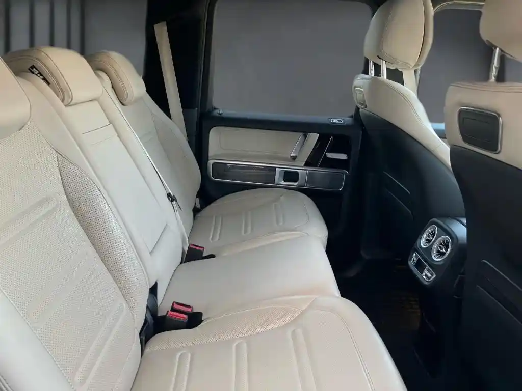 Mercedes-Benz G 500