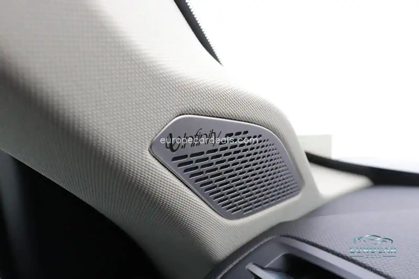 Lynk&Co 01