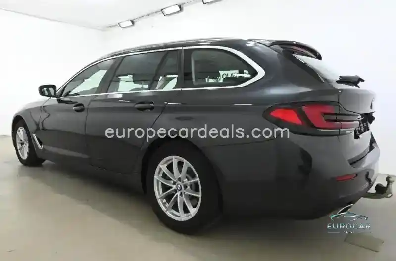 BMW 518