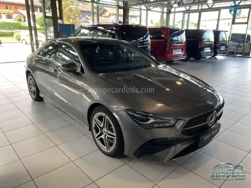 Mercedes-Benz CLA 200