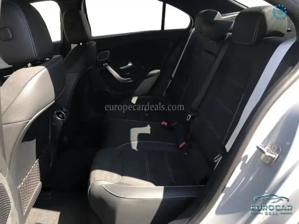 Mercedes-Benz A 220