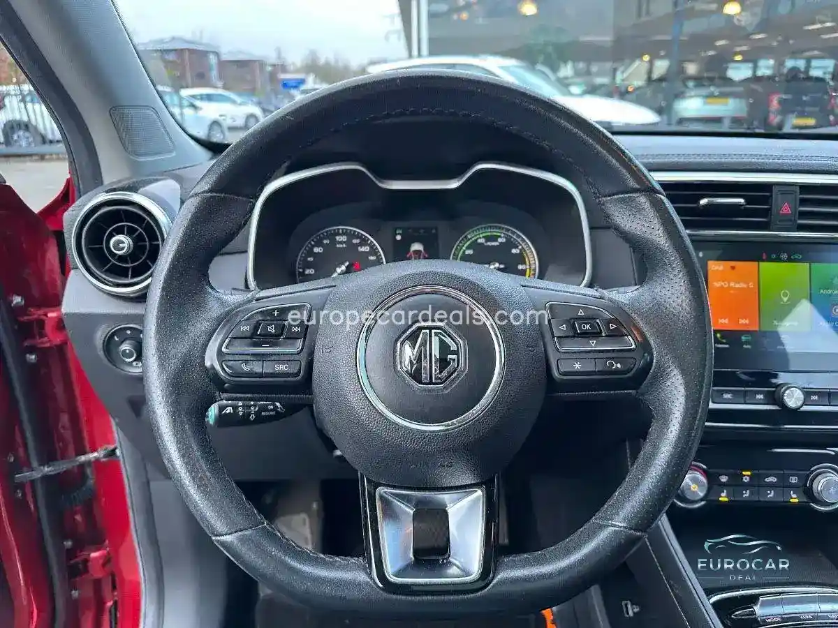 MG ZS