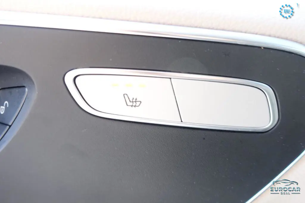 Mercedes-Benz V 220