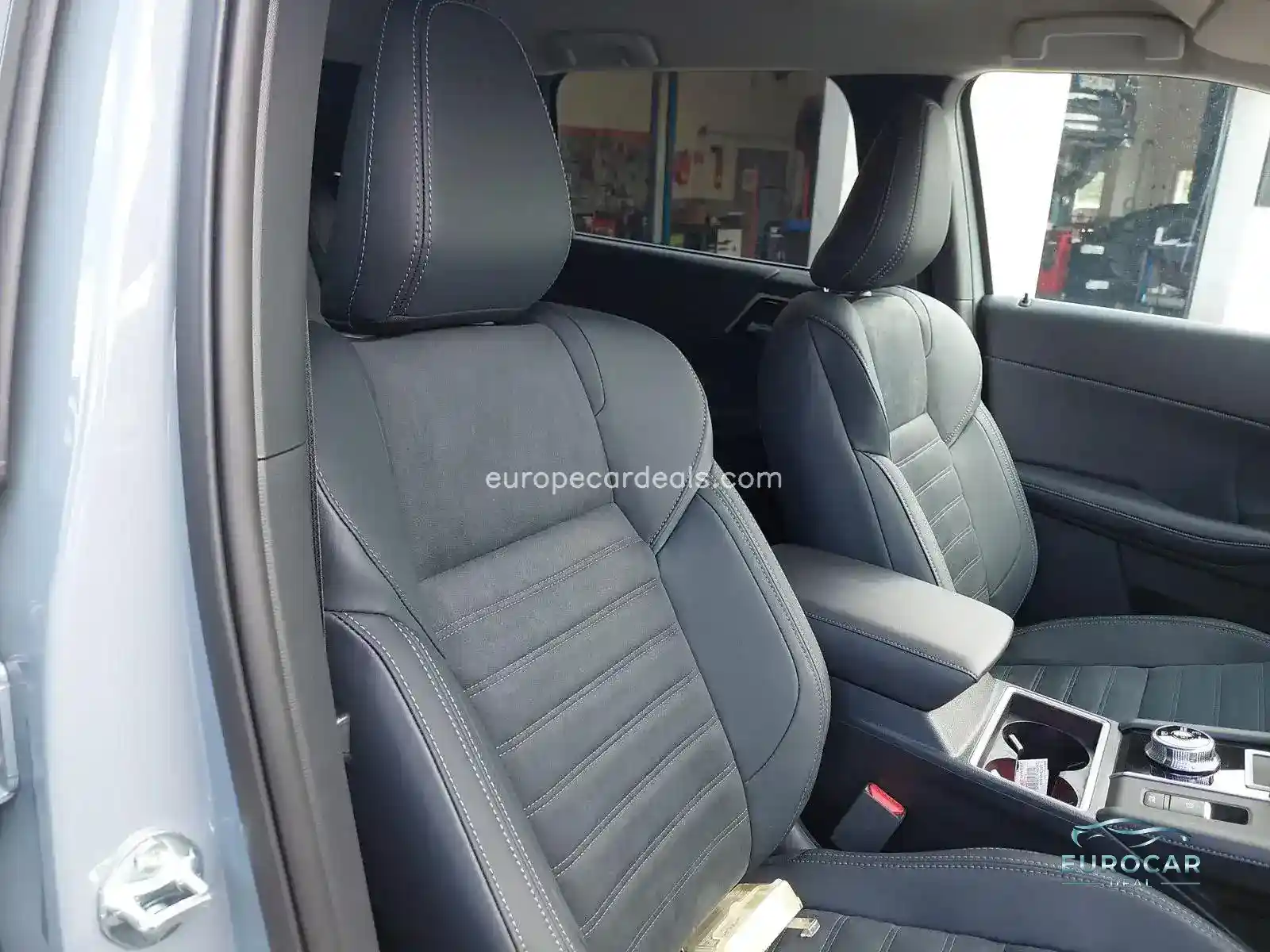 Mitsubishi Plug-in Hybrid Outlander
