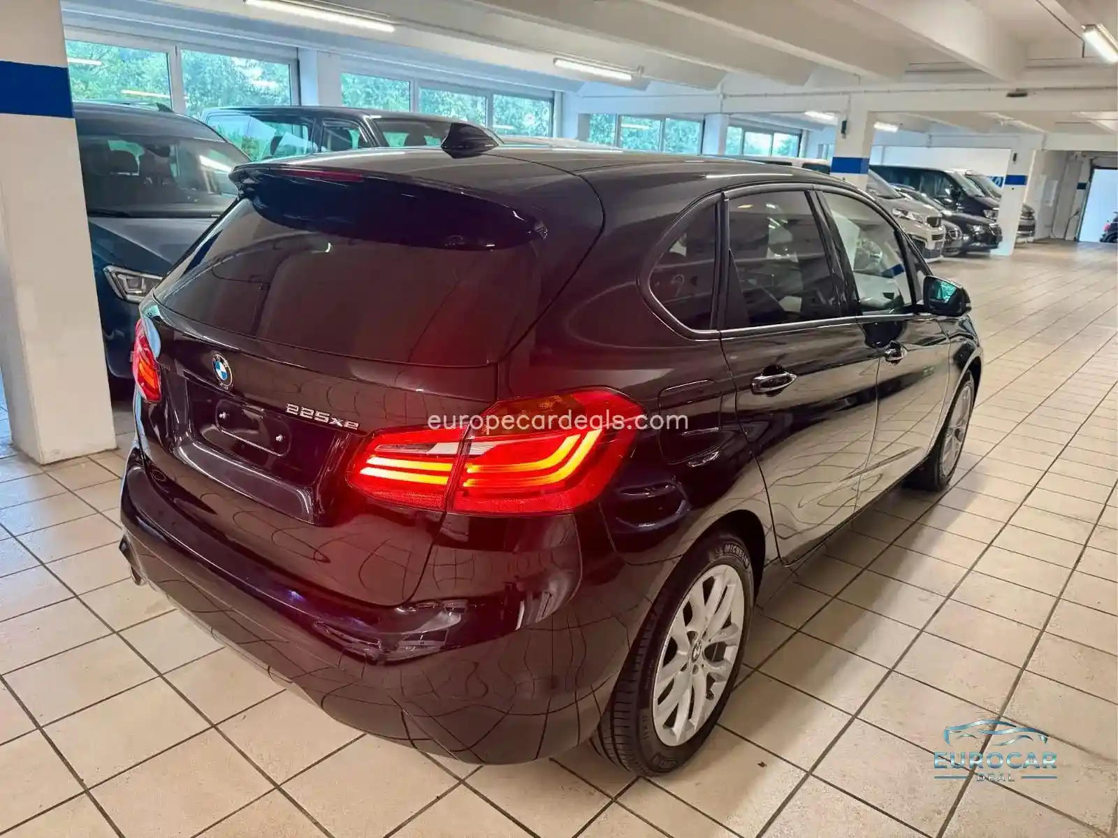 BMW 225