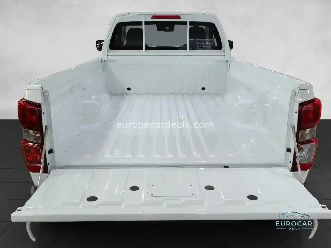 Single Cab 4WD L 120KW/163PS 6AT