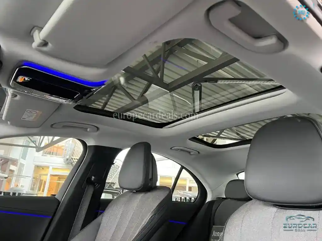 Mercedes-Benz E 200